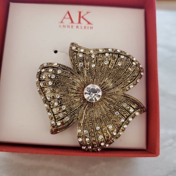 ✨ NEW Vintage 1990s 90s Anne Klein Rhinestones Crystal Pave Flower Brooch Pin ✨ - Picture 2 of 10